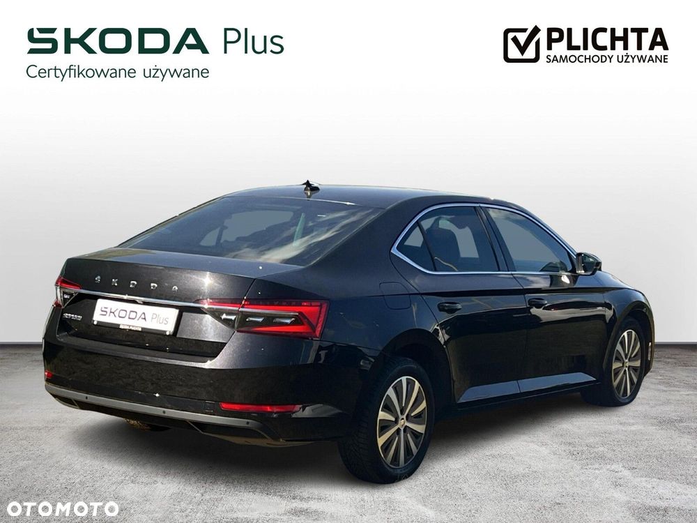 Skoda Superb 2.0 TDI SCR Style DSG - 5