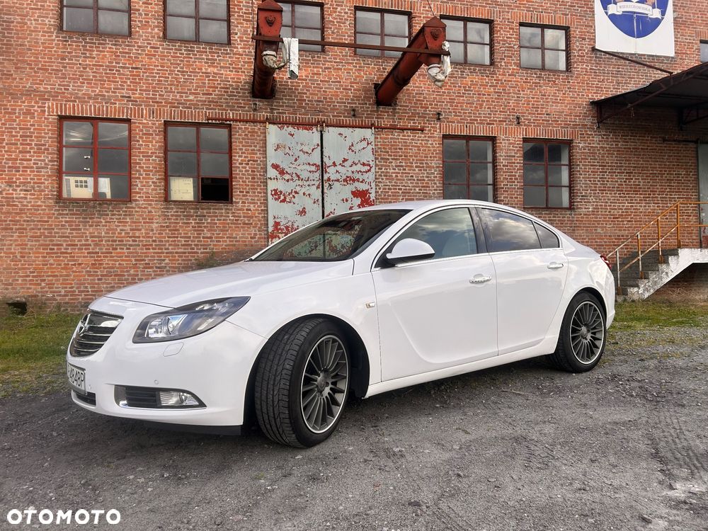 Opel Insignia 2.0 T Cosmo 4x4 - 1