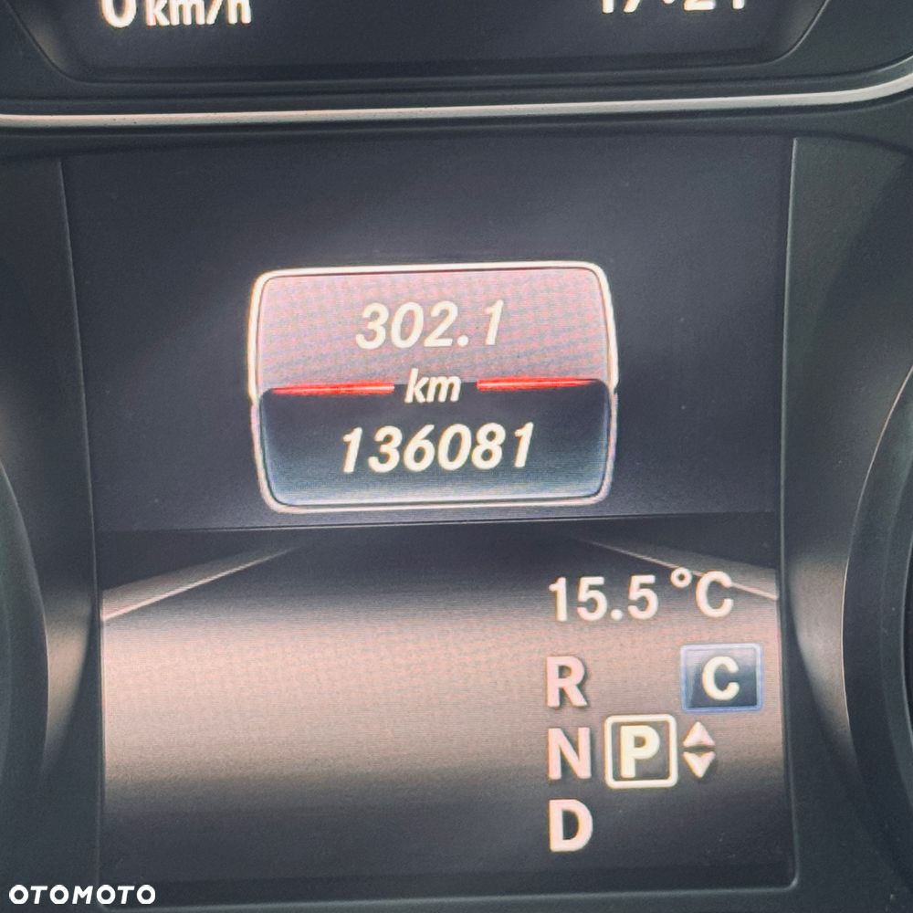 Mercedes-Benz CLA 250 4-Matic AMG Line - 14