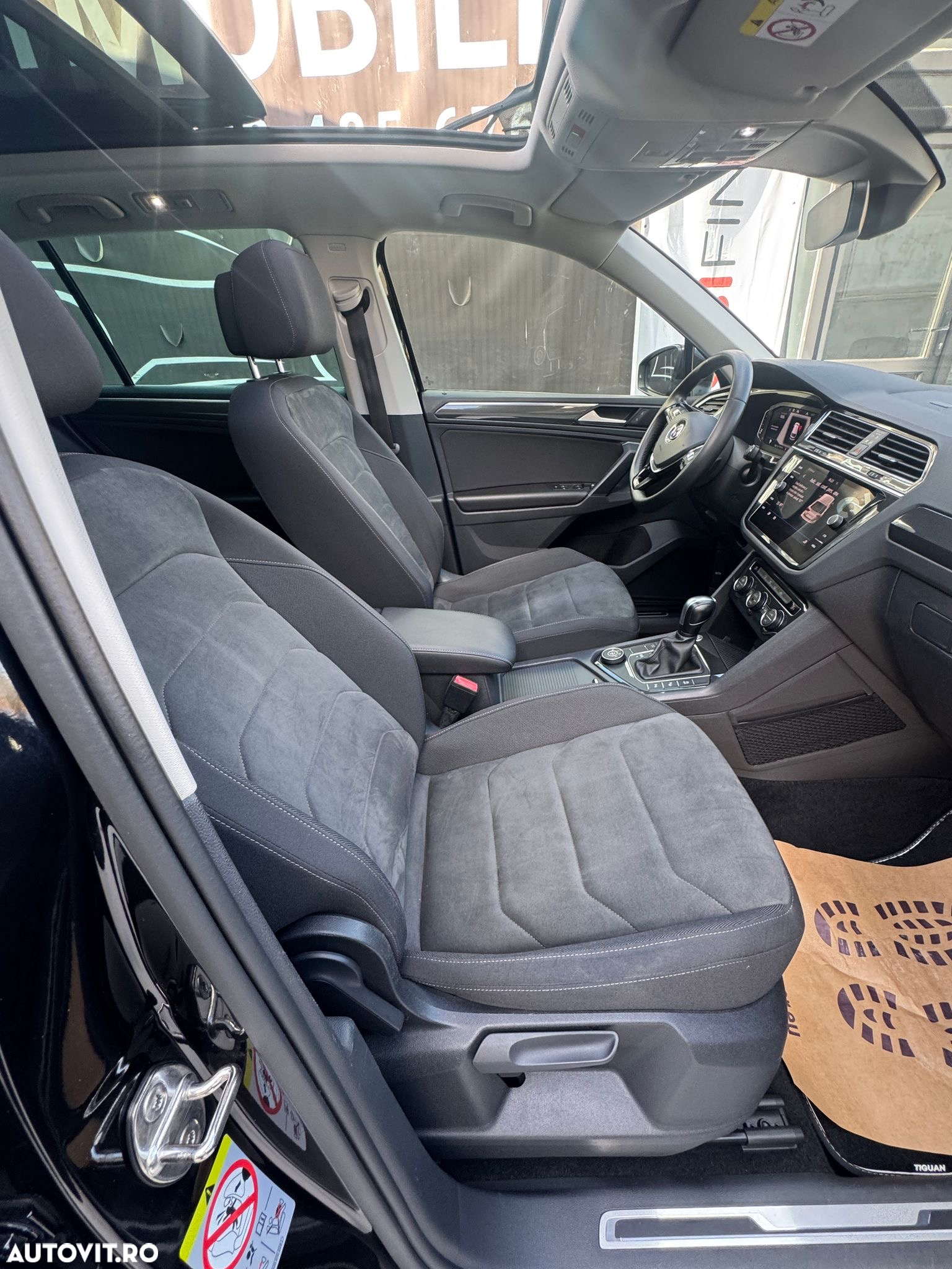 Volkswagen Tiguan - 10