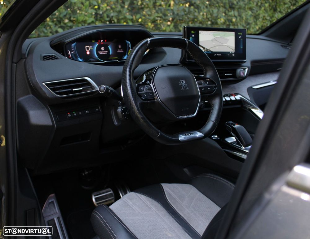 Peugeot 3008 1.6 Hybrid4 GT e-EAT8 - 21