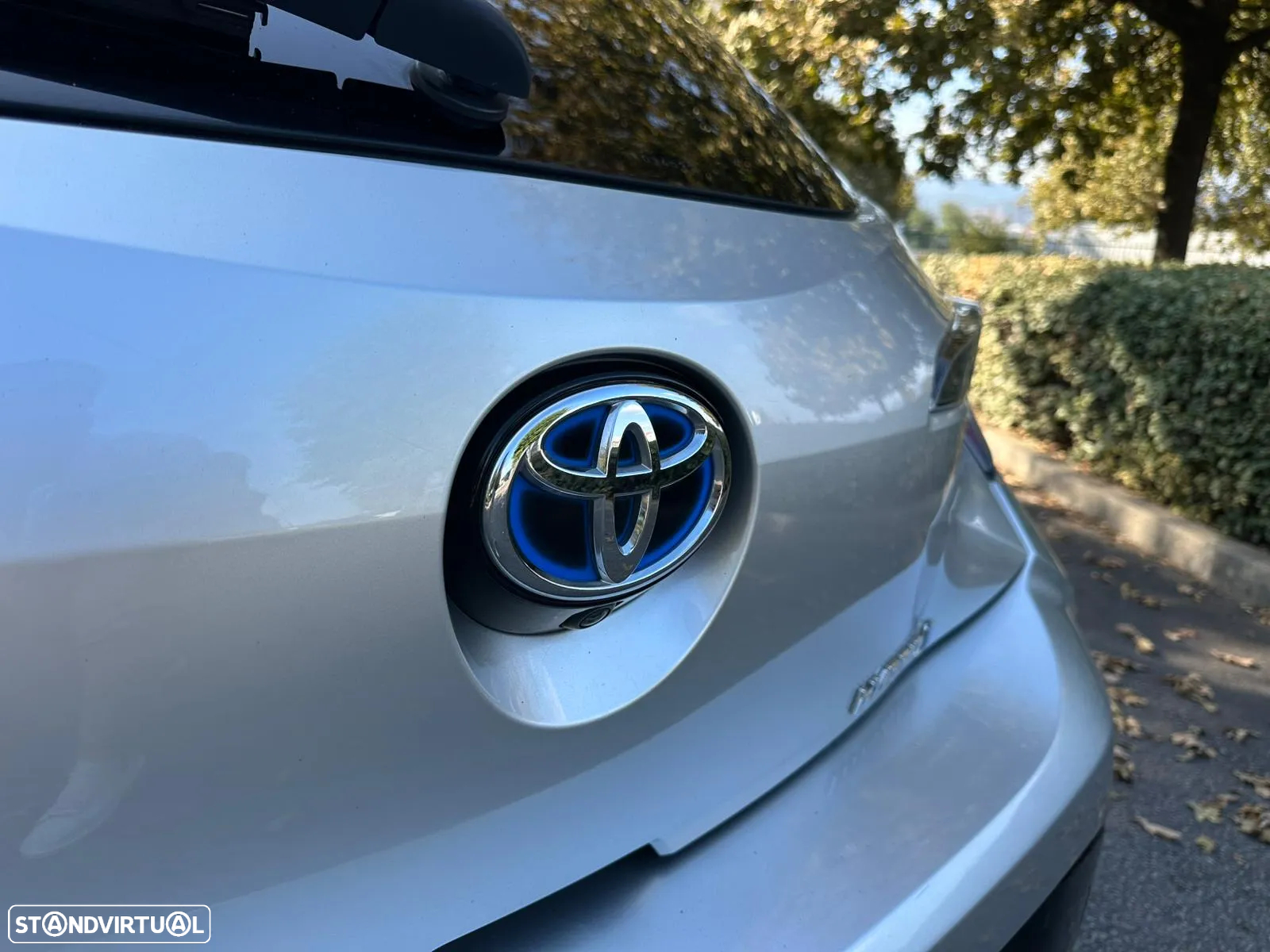 Toyota Corolla 2.0 Hybrid Square Collection - 14
