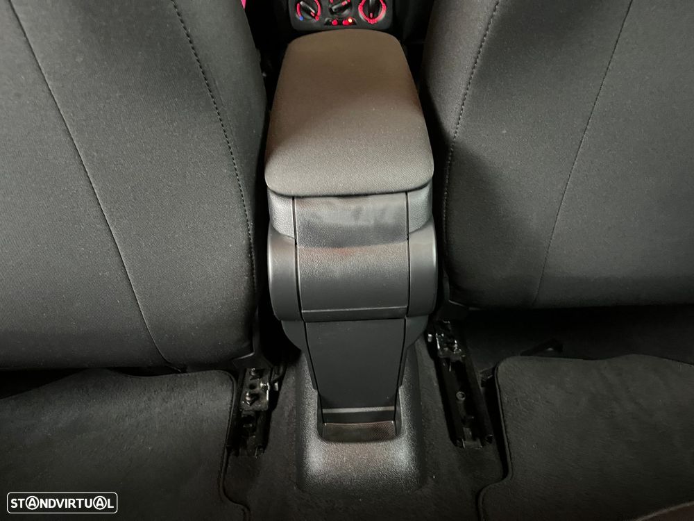 Audi A1 1.4 TDI Design - 32