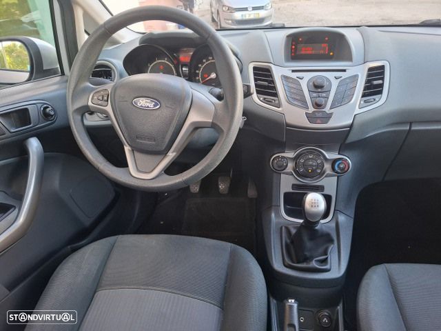 Ford Fiesta 1.25 Trend - 10