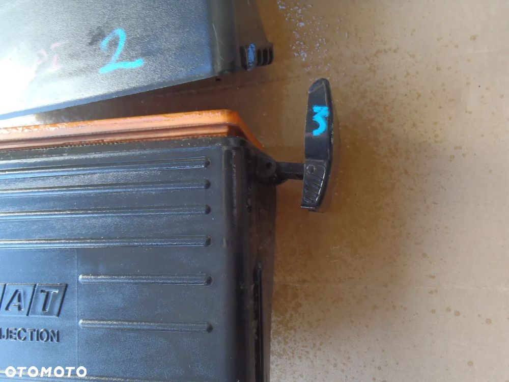 obudowa filtra powietrza zatrzaski termostat rura  fiat uno punto I lancia seicento spi cinquecento sporting 1.1 1.2 8v - 12