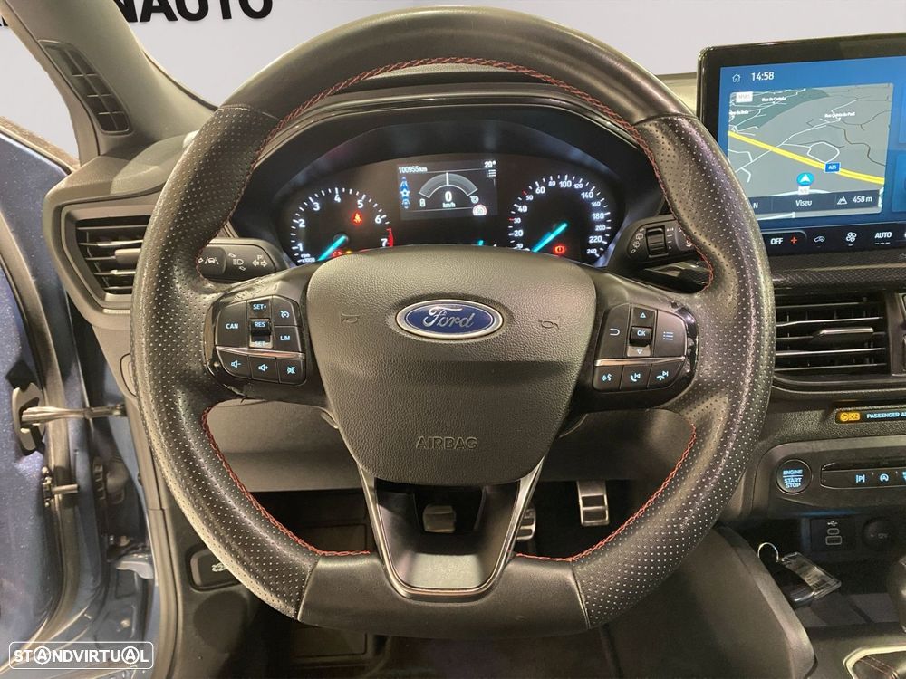 Ford Focus 1.0 EcoBoost MHEV ST-Line - 11