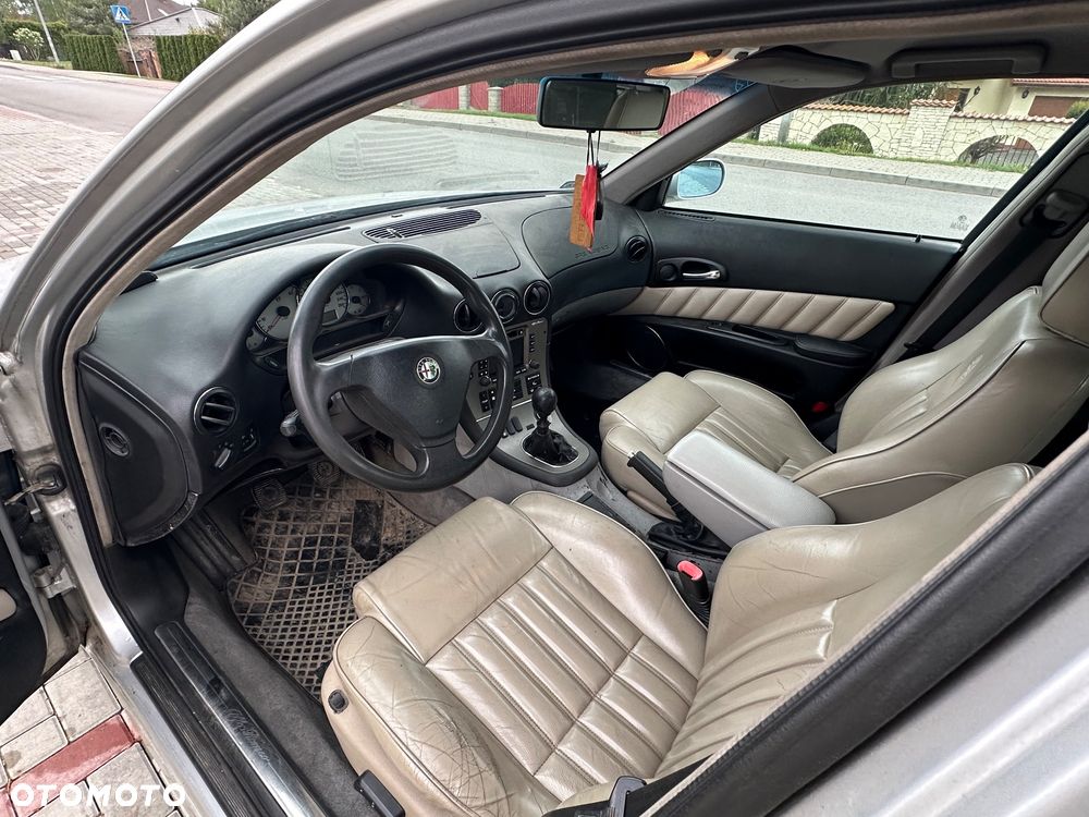 Alfa Romeo 166 2.4 JTD Progression - 8
