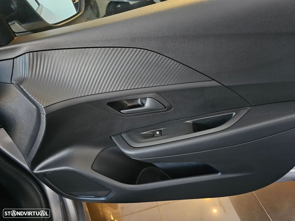 Peugeot 208 1.2 PureTech Active - 8