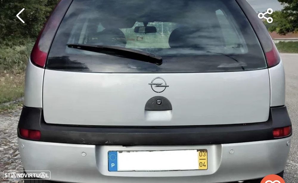 Opel Corsa 1.2 16V Confort - 2
