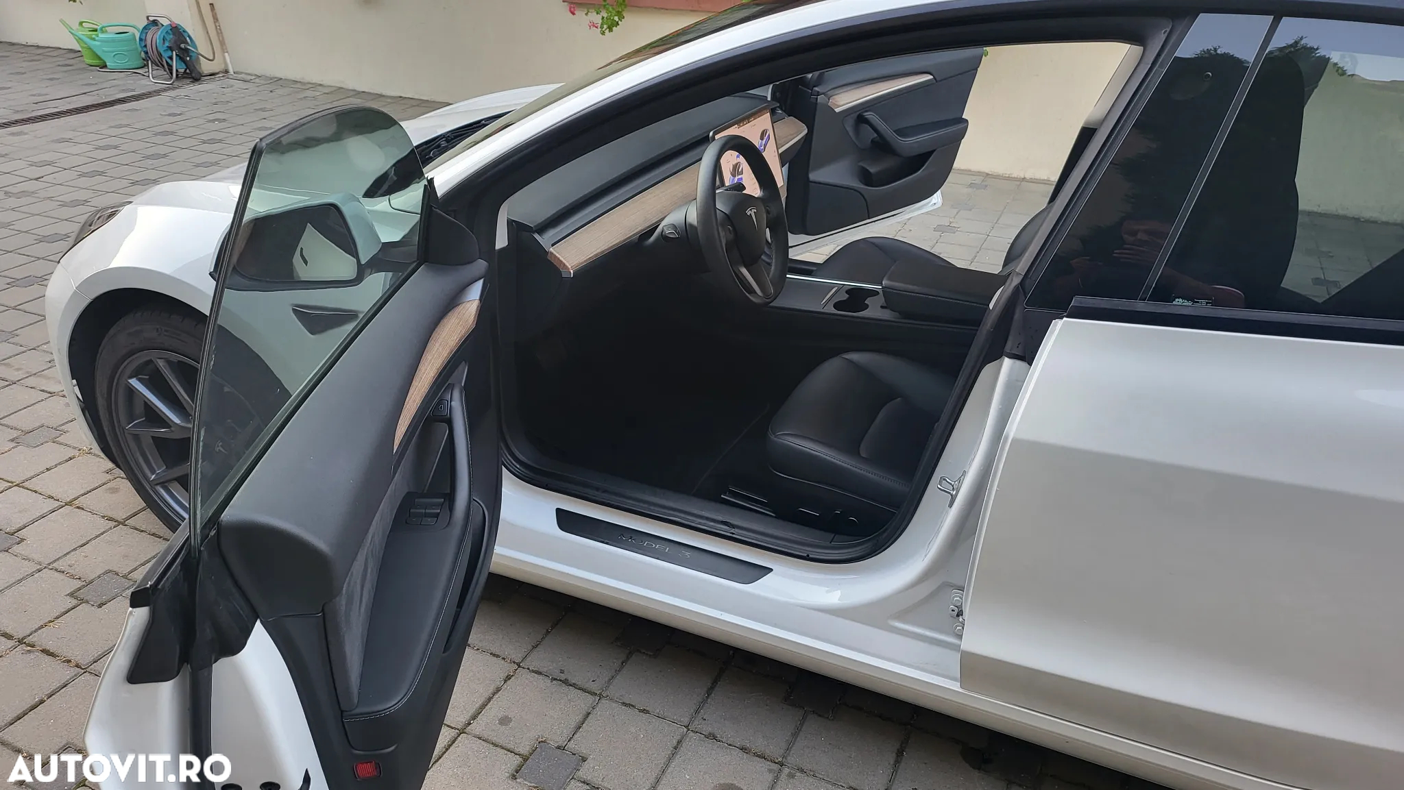 Tesla Model 3 Langstreckenbatterie Allradantrieb Dual Motor Performance - 12