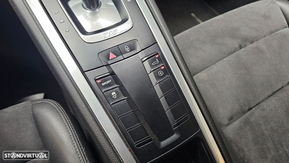 Porsche 718 Cayman 2.0 PDK - 18