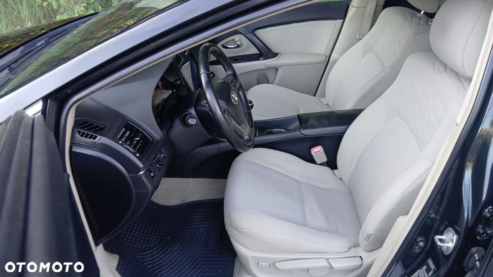 Toyota Avensis 2.0 D-4D Premium - 10