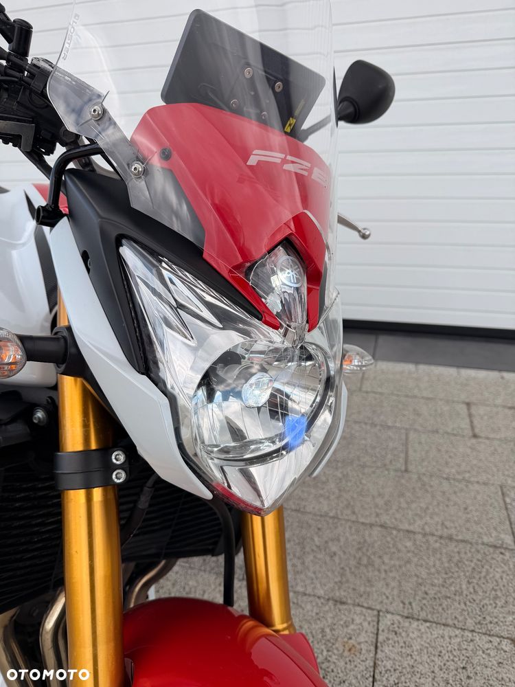 Yamaha FZ8 - 5