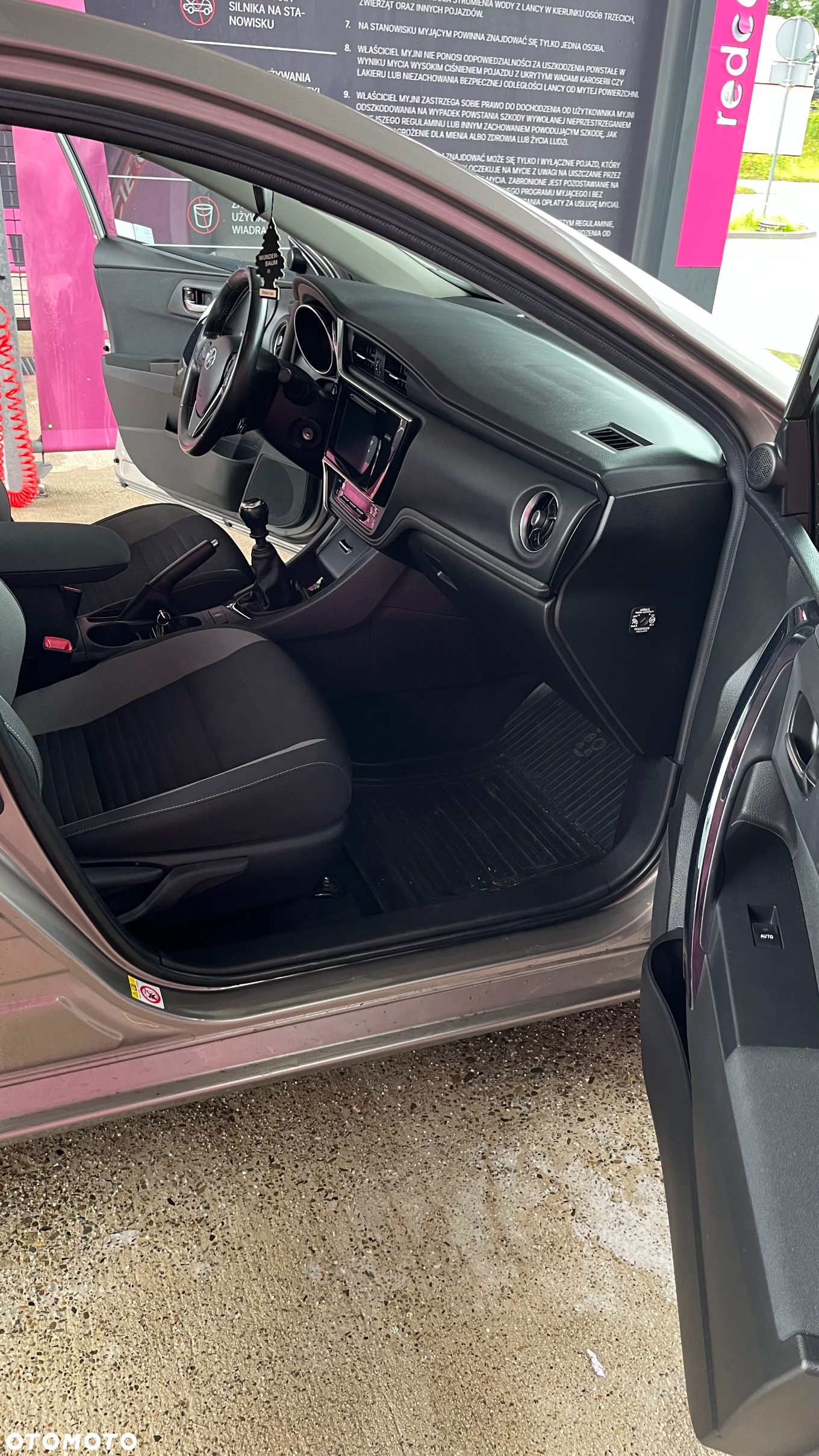 Toyota Auris 1.6 Comfort - 14
