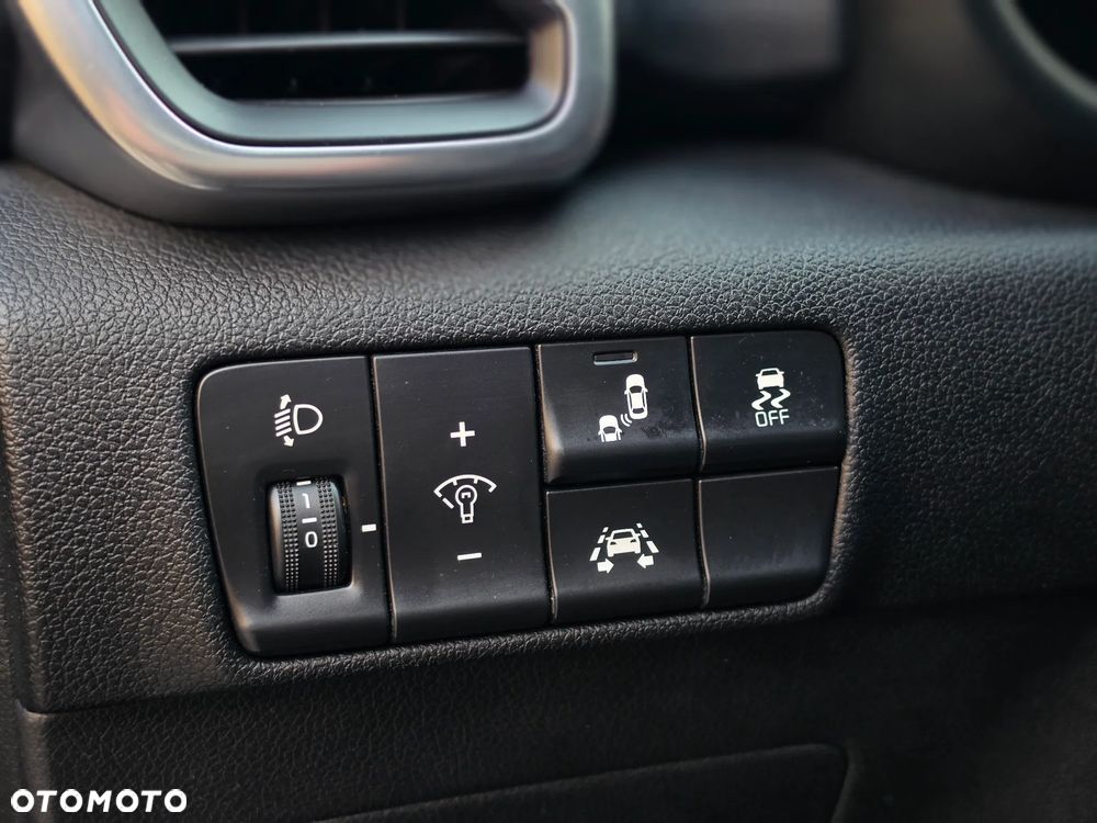 Kia Sportage - 16