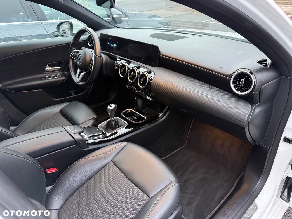 Mercedes-Benz Klasa A 180 d Style - 31