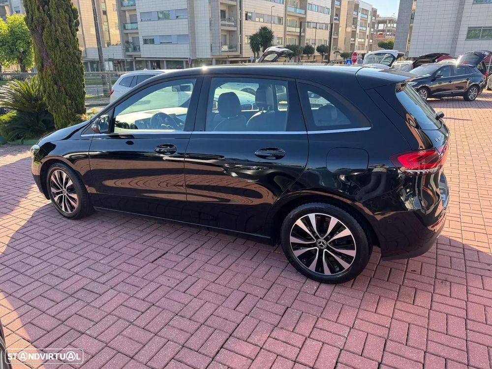 Mercedes-Benz B 180 - 15