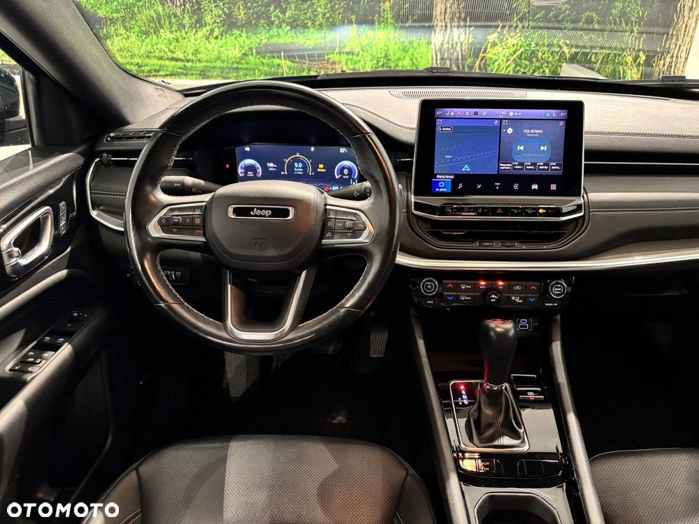 Jeep Compass - 12