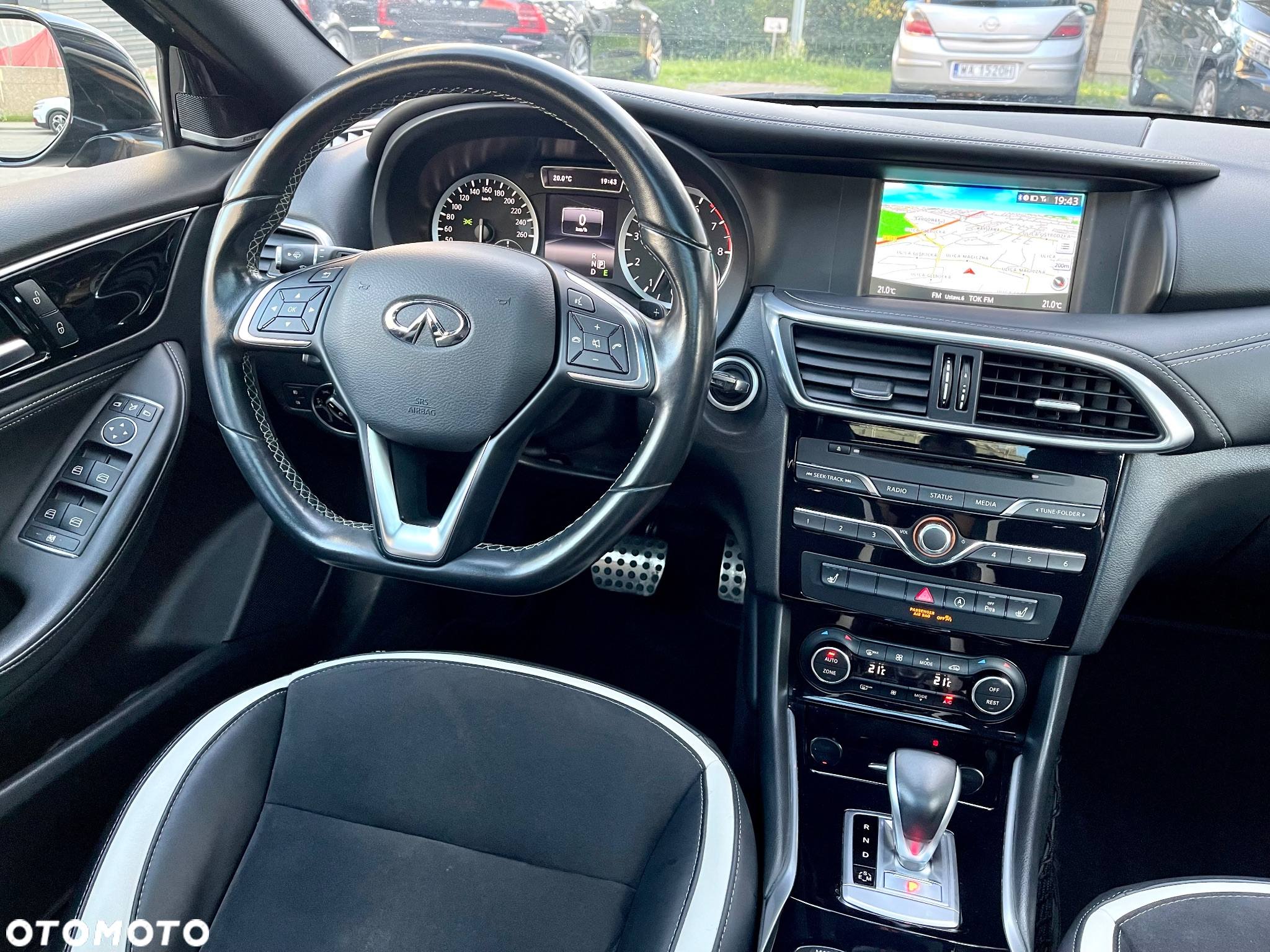 Infiniti Q30 2.0t Sport AWD 7DCT - 7
