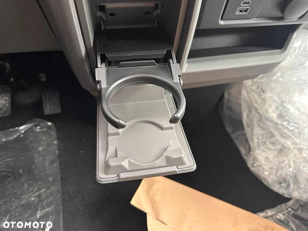 Volkswagen Caravelle 2.0 TDI L2 Life - 18