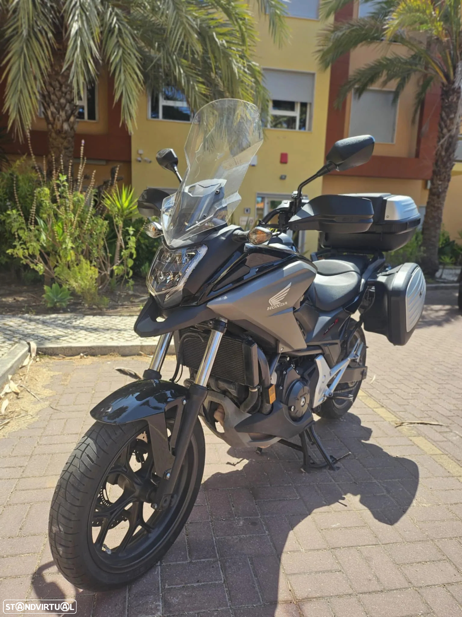 Honda NC750X DCT - 10