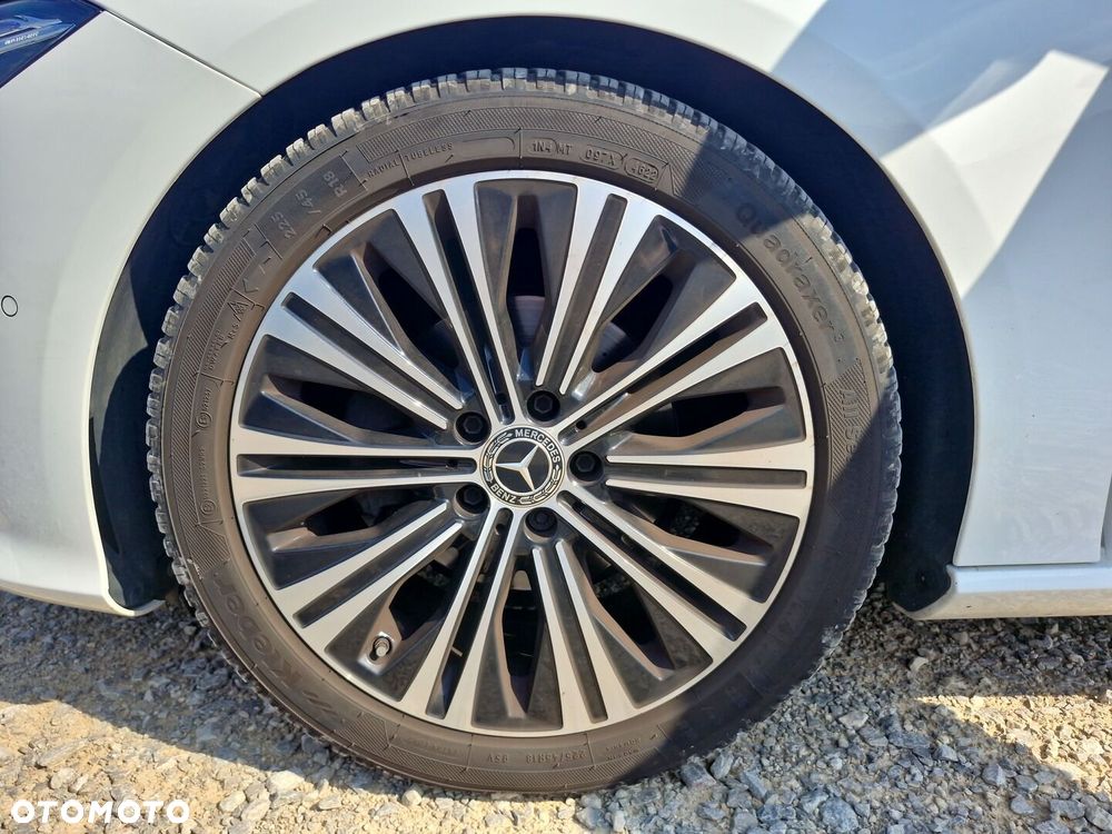 Mercedes-Benz CLA 180 Progressive 7G-DCT - 13
