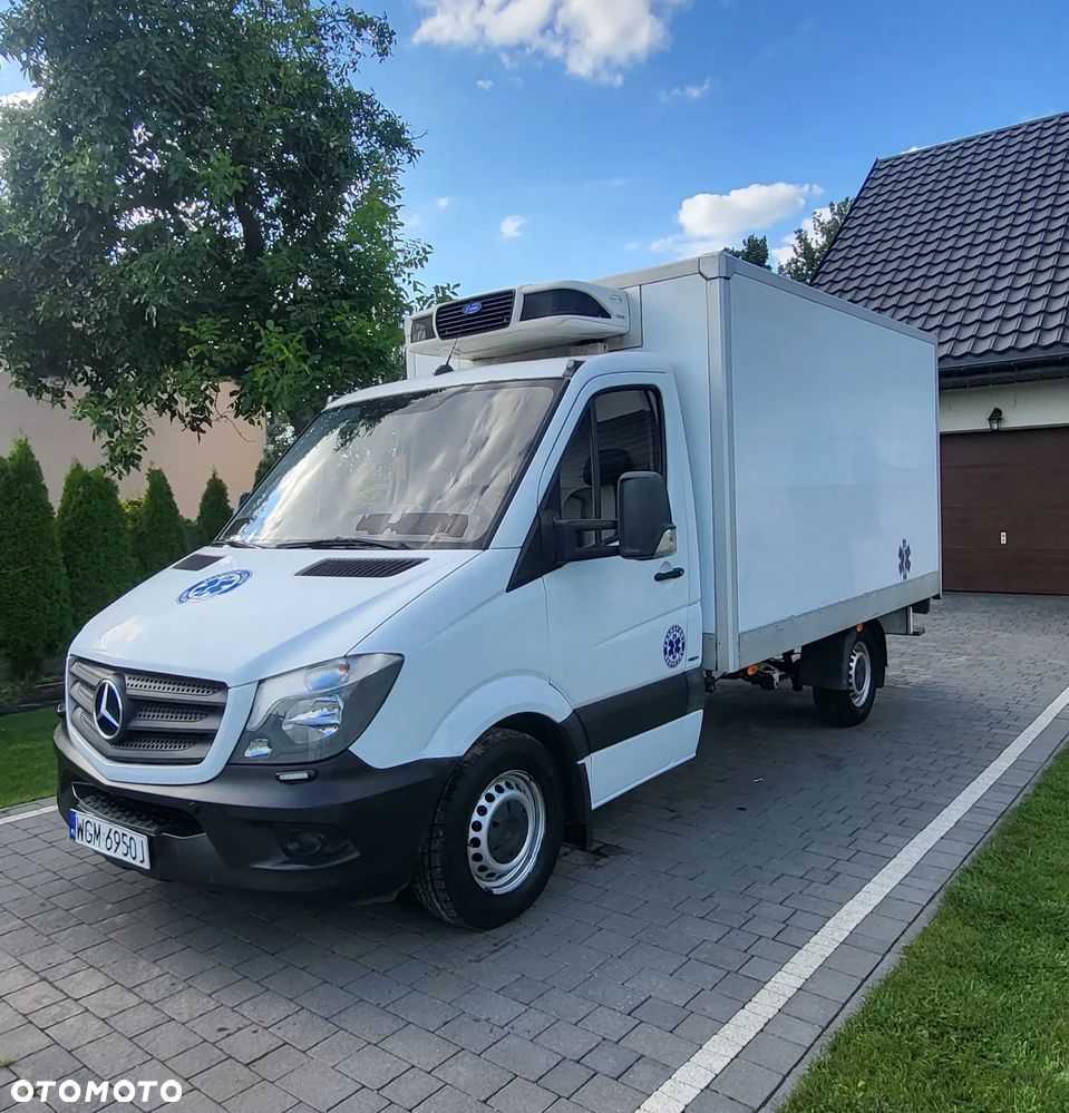 Mercedes-Benz Sprinter - 2