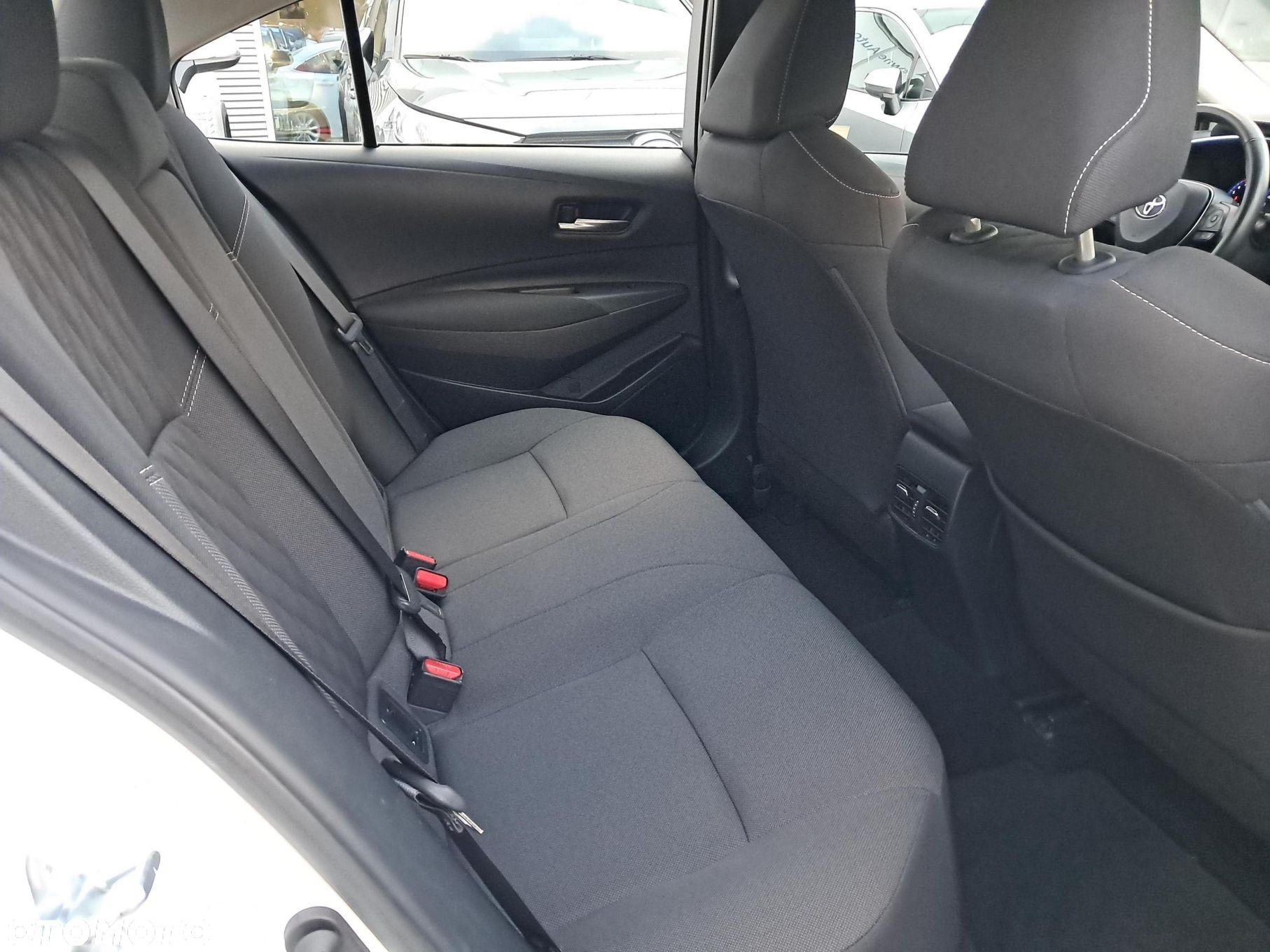 Toyota Corolla 1.6 Comfort - 10
