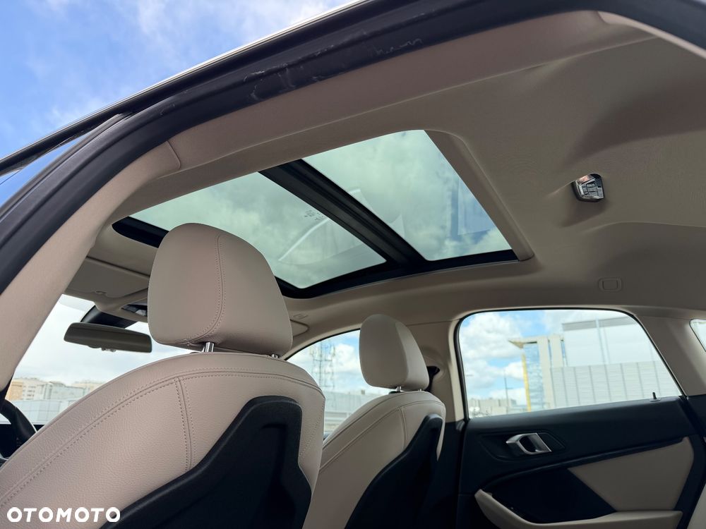 BMW Seria 2 218i Advantage - 15