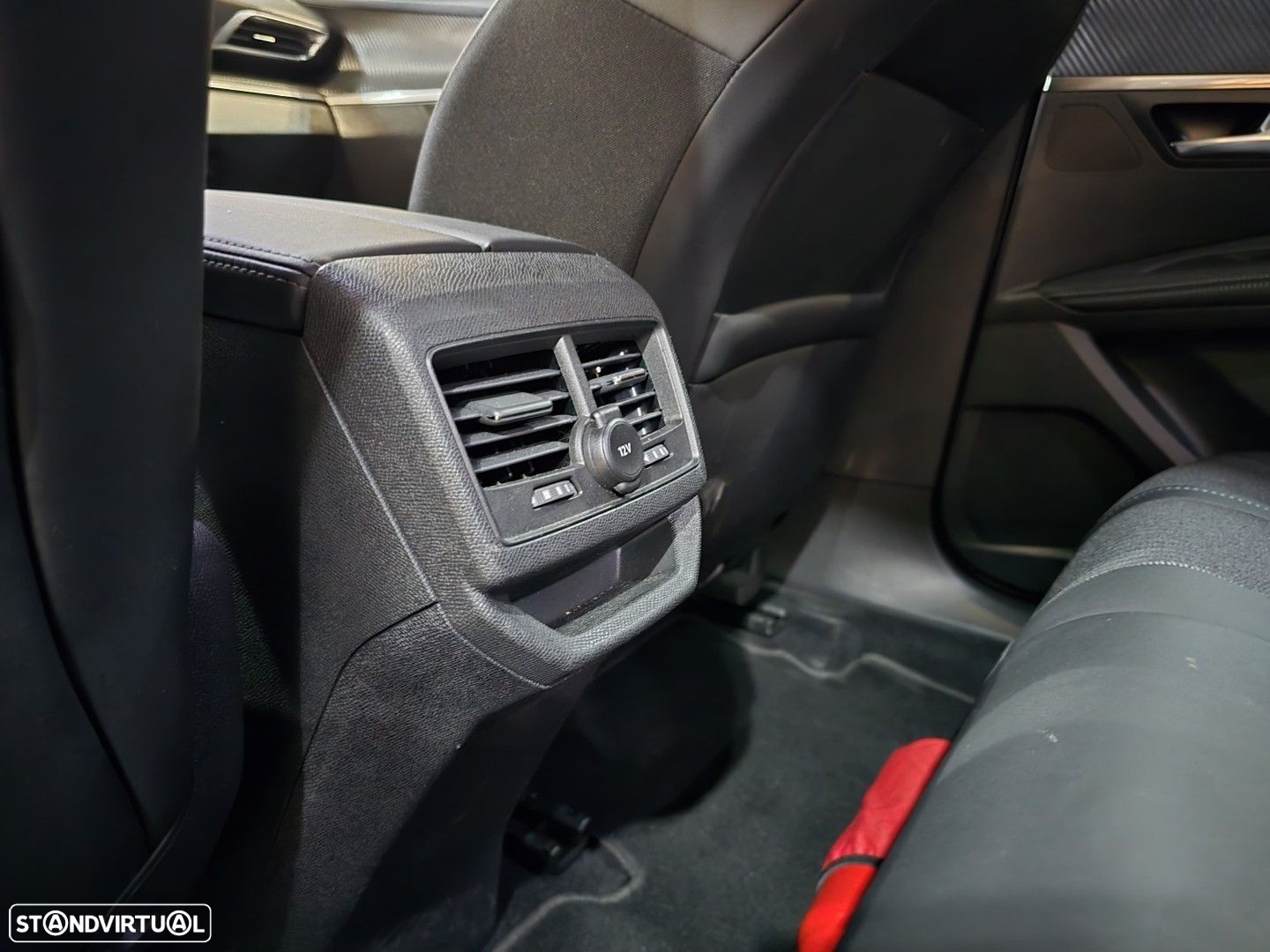 Peugeot 3008 1.5 BlueHDi Allure EAT8 - 35