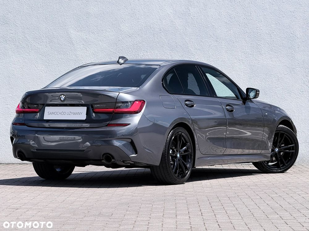 BMW Seria 3 330i xDrive M Sport sport - 3