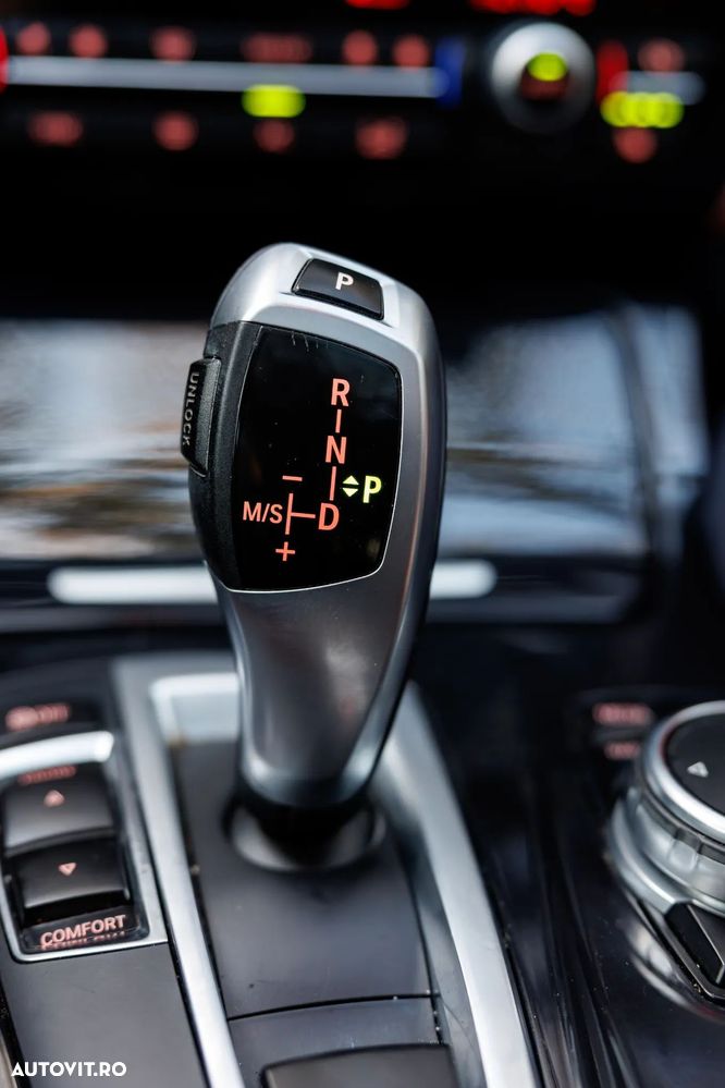 BMW Seria 5 520d - 10