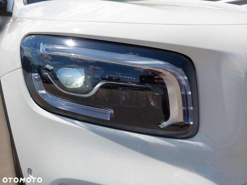 Mercedes-Benz GLB - 24