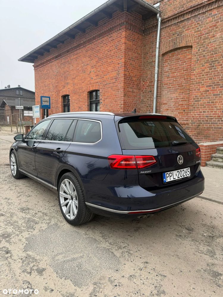 Volkswagen Passat 2.0 TDI SCR (BlueMotion Technology) Comfortline - 4