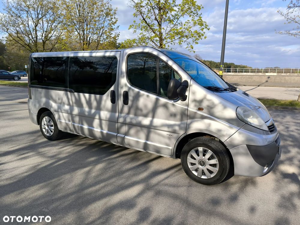 Opel Vivaro L2H1 2.9t - 12