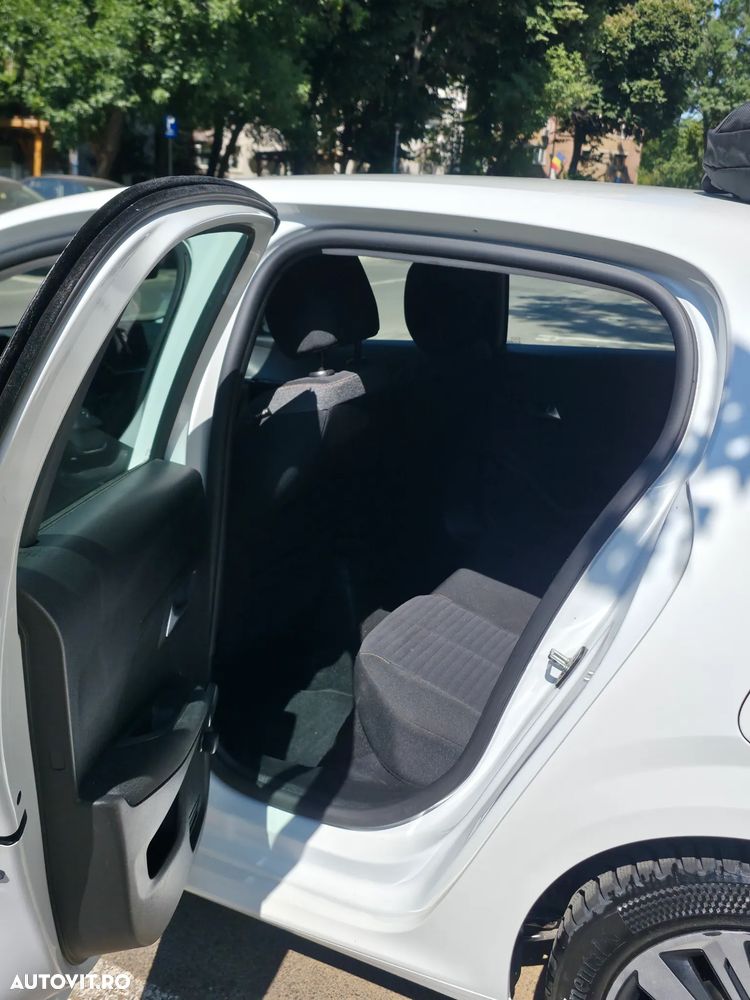 Peugeot 208 1.2 L PureTech STT Active - 7
