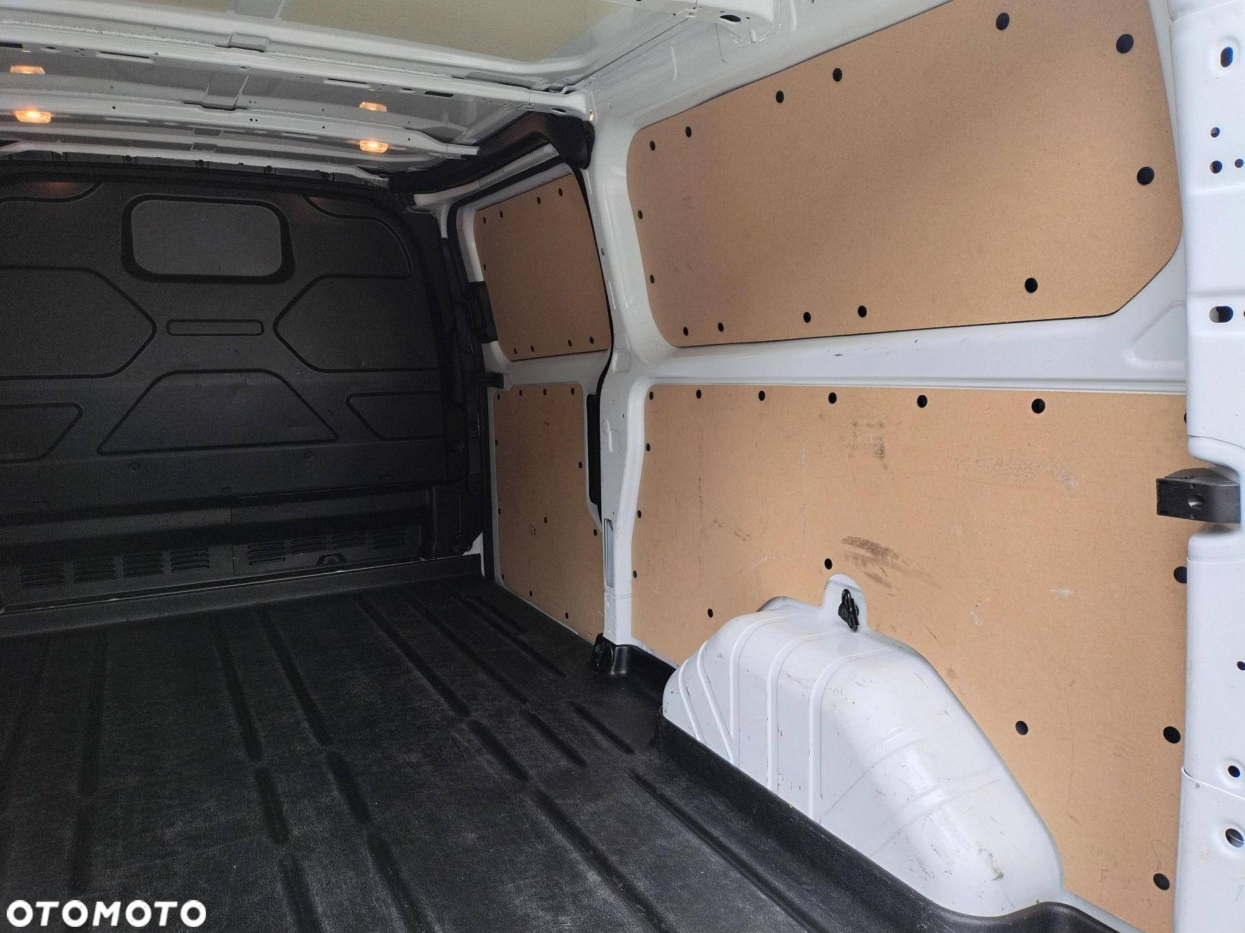 Ford Transit Custom - 14