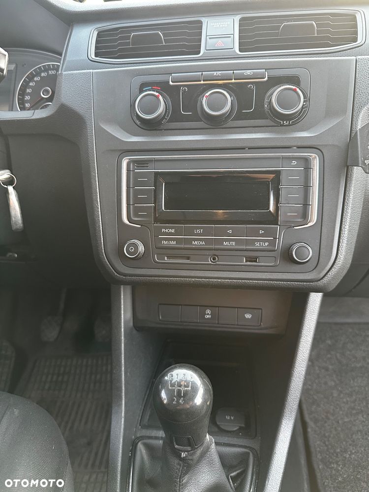 Volkswagen Caddy Maxi - 19