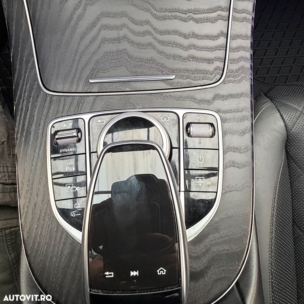 Mercedes-Benz E 300 de 9G-TRONIC - 19