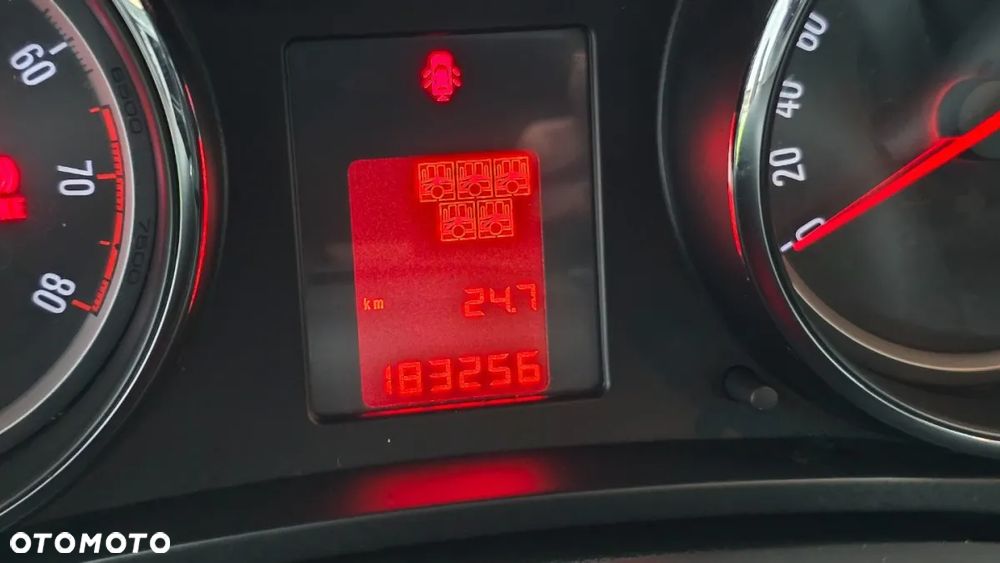 Opel Zafira 1.4 Turbo Edition - 25