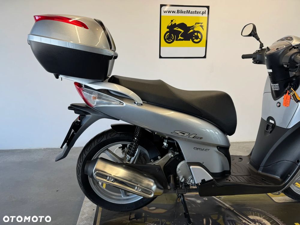 Honda SH - 17