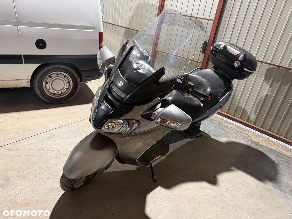 Suzuki Burgman - 1