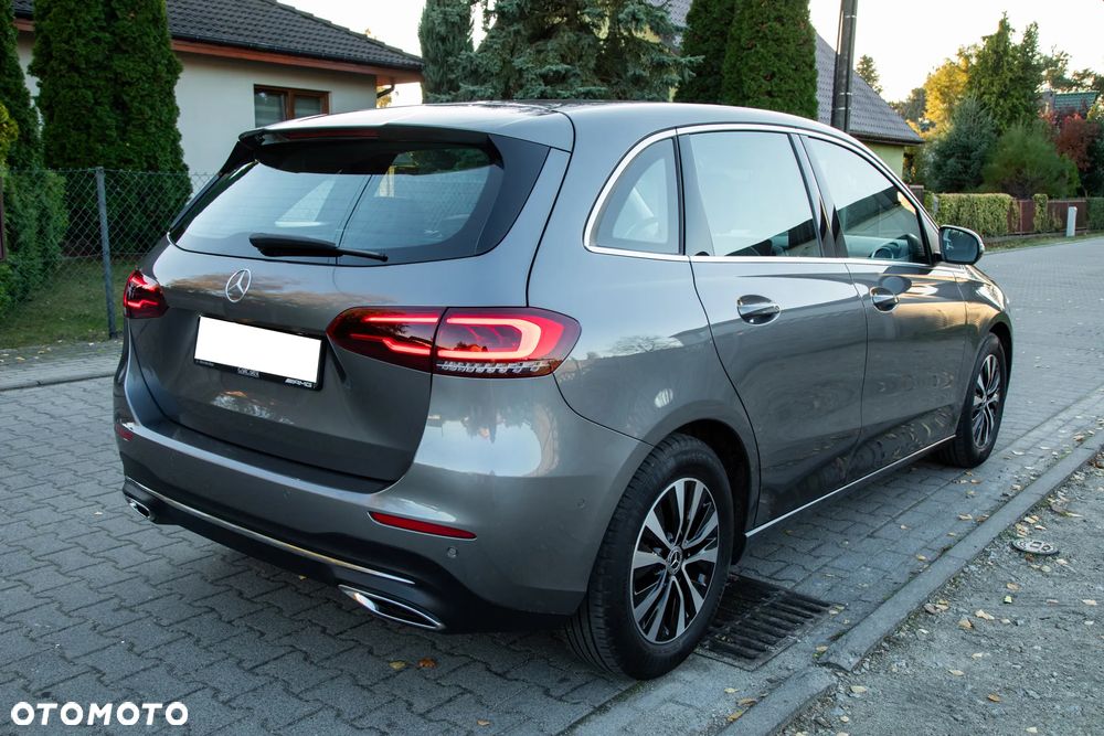 Mercedes-Benz Klasa B 180 7G-DCT - 5