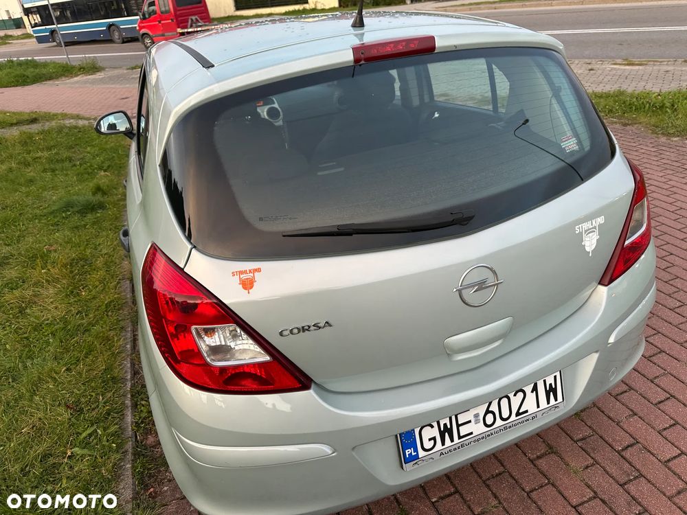 Opel Corsa 1.2 16V Innovation 110 Jahre - 3