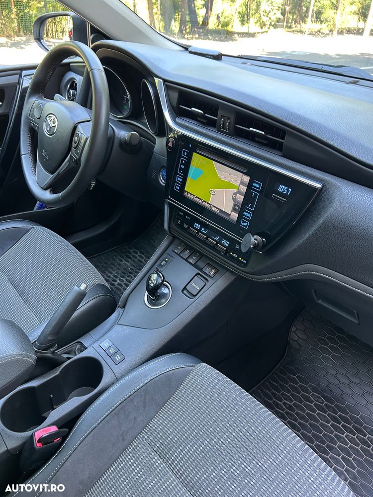 Toyota Auris 1.8 L VVT-i Sol+ - 13