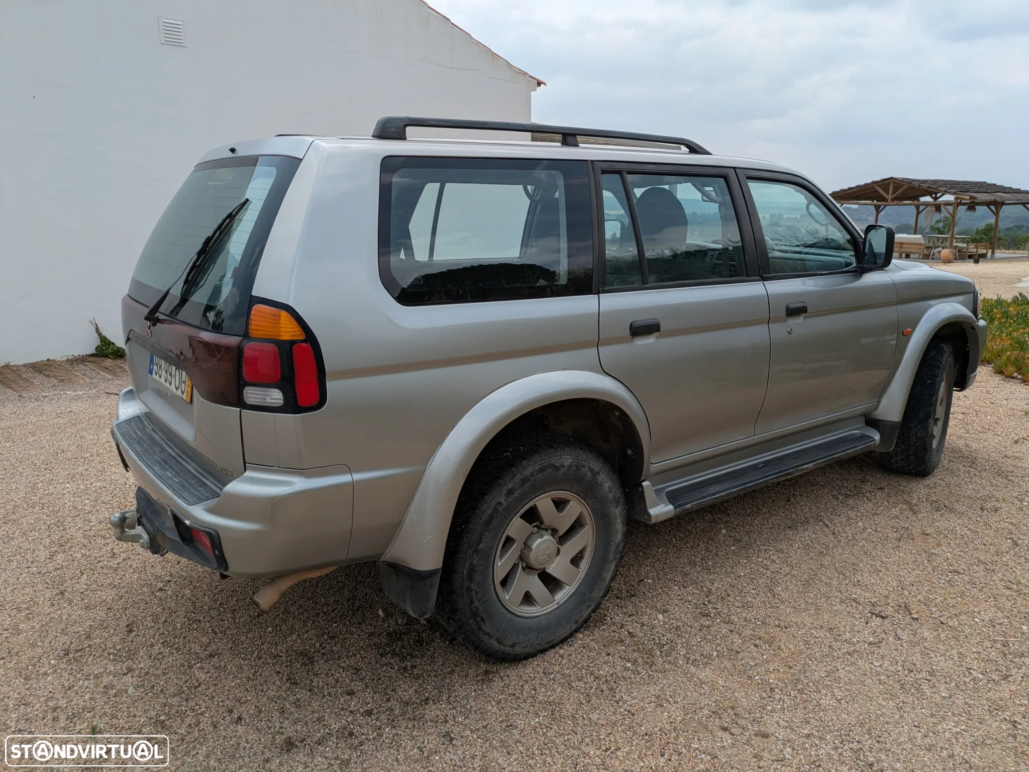 Mitsubishi Pajero Sport 2.5 TD GLS - 5