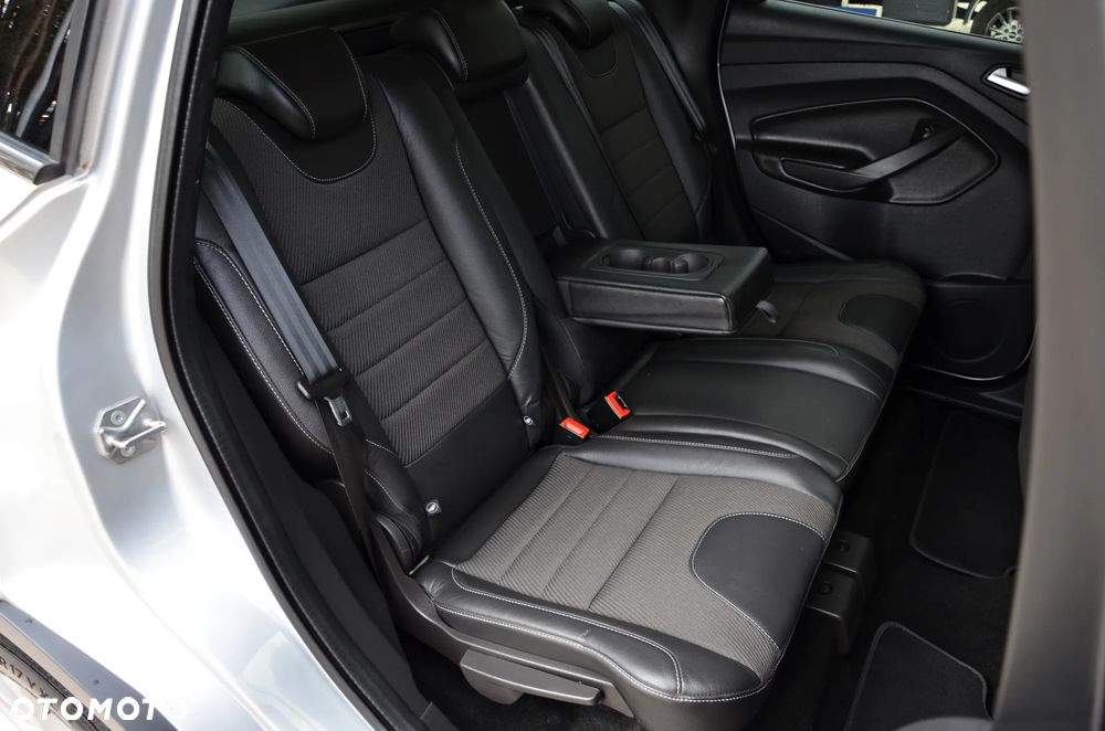 Ford Kuga 2.0 TDCi 4x4 Titanium - 35