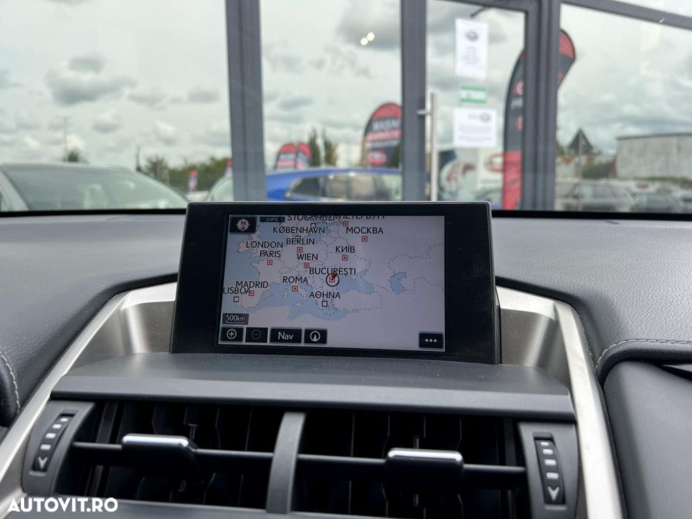 Lexus Seria NX - 10