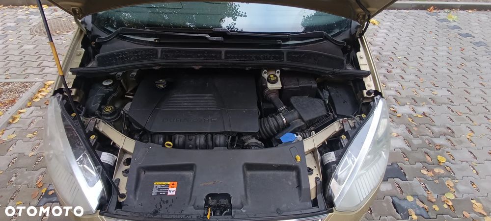 Ford Galaxy 2.0 Ghia - 24