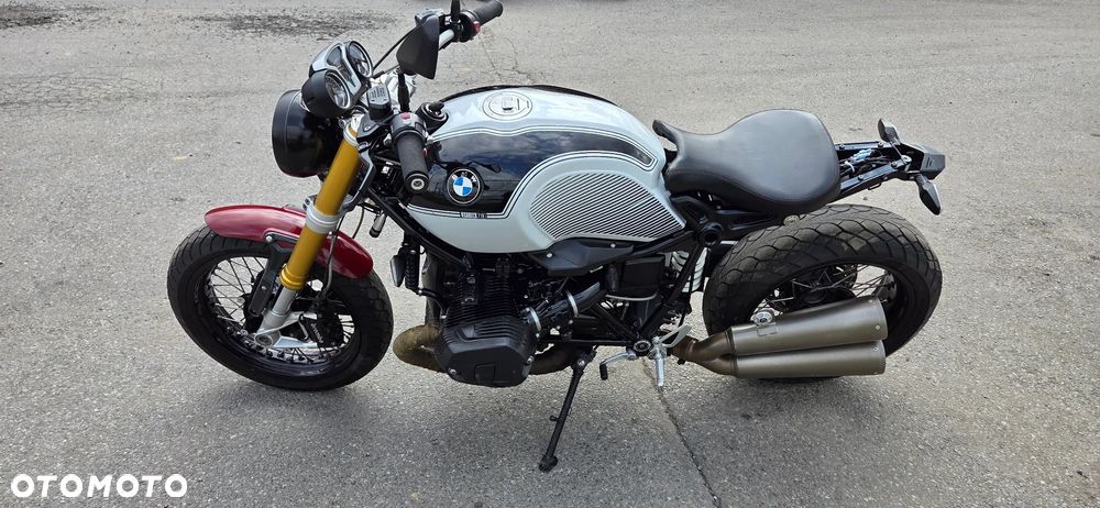BMW R - 9